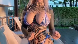 Bigcatmia Onlyfans nude showing off her big breasts