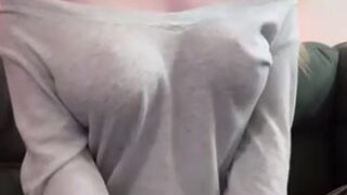Jennalynnmeowri Boobs tease so lewd Onlyfans video